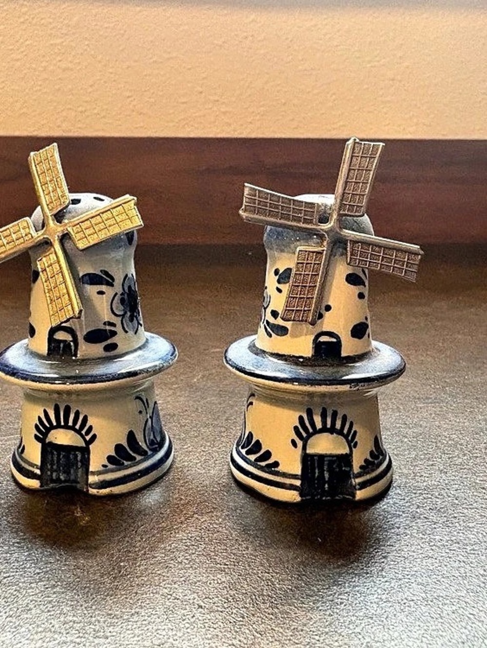 Vintage ~ Holland Delft Blue Dutch Windmill Salt Pepper Shakers cobalt blue